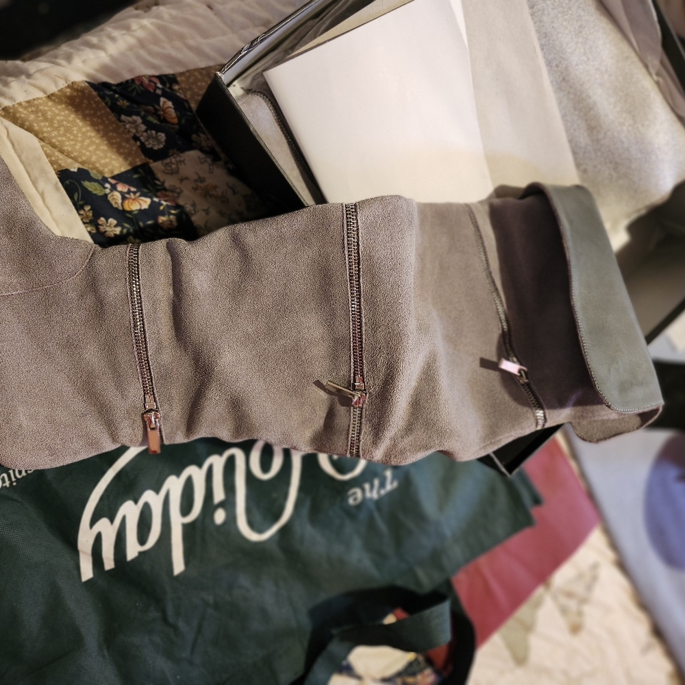 Women's Grey suede all leather uppers boots